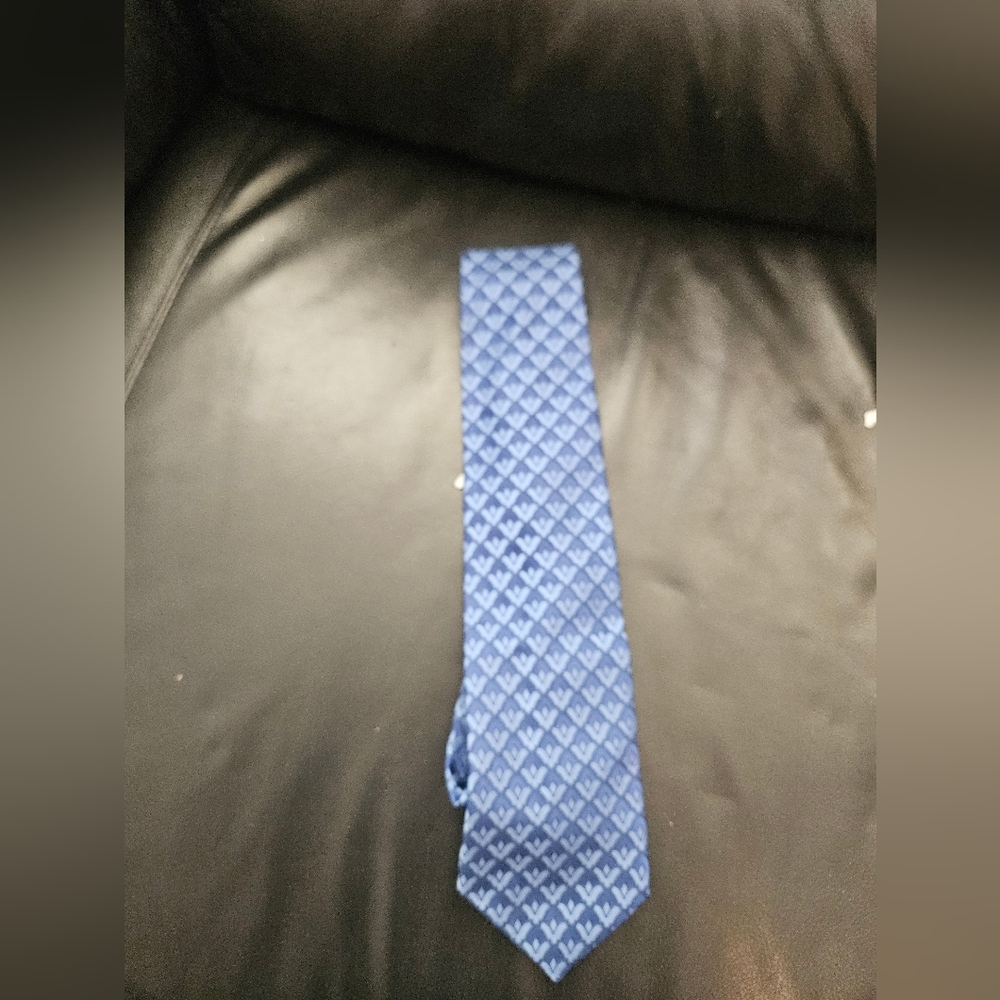 Portfolio blue silk tie